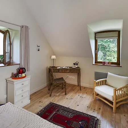 La Grange Du Minuellou فندق مبيت وإفطار 3*